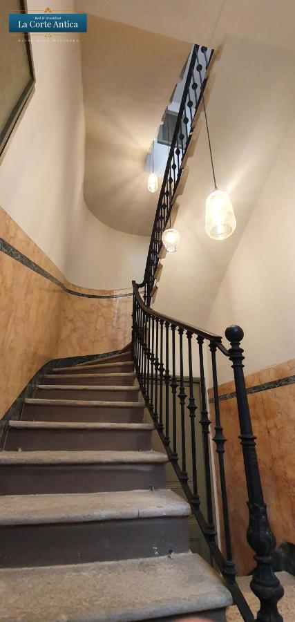 B&B La Corte Antica - Luino Lago Maggiore Ngoại thất bức ảnh